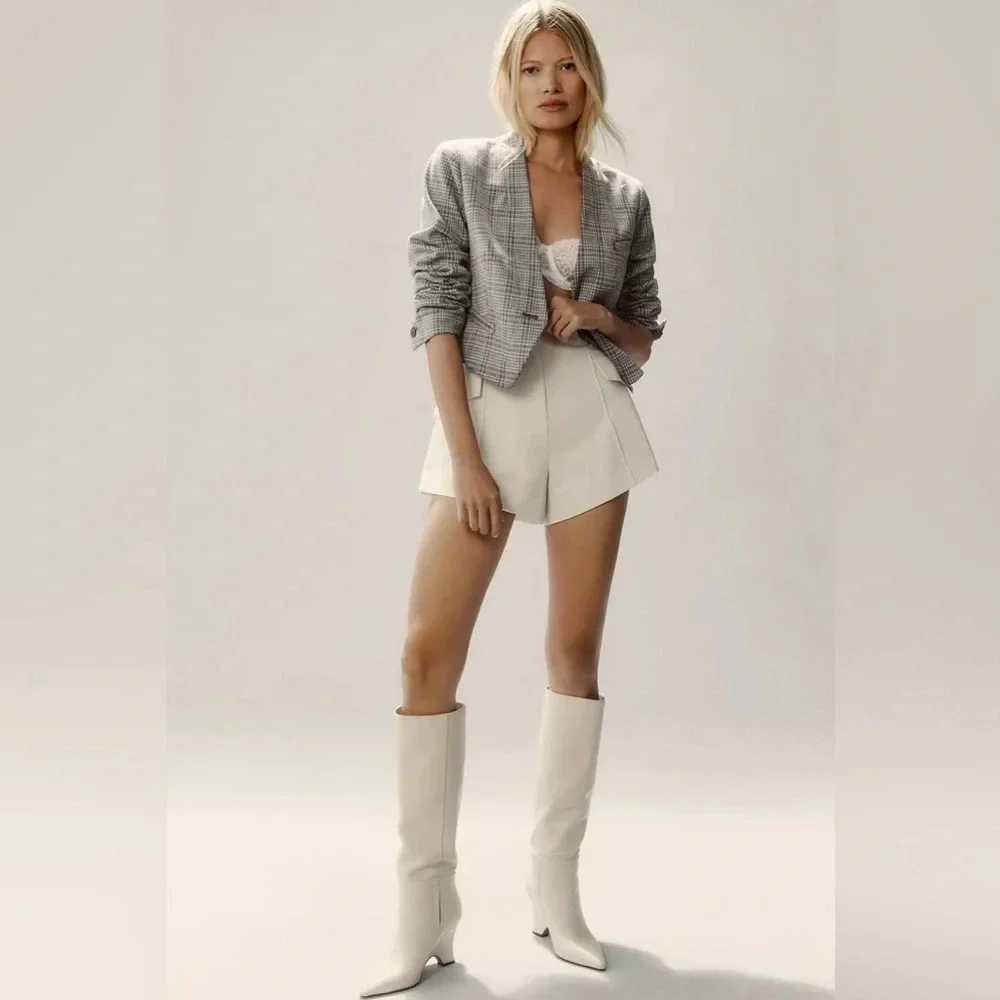 By Anthropologie Cropped Knit Tuxedo Blazer in Grey Motif - Picture 2 of 4